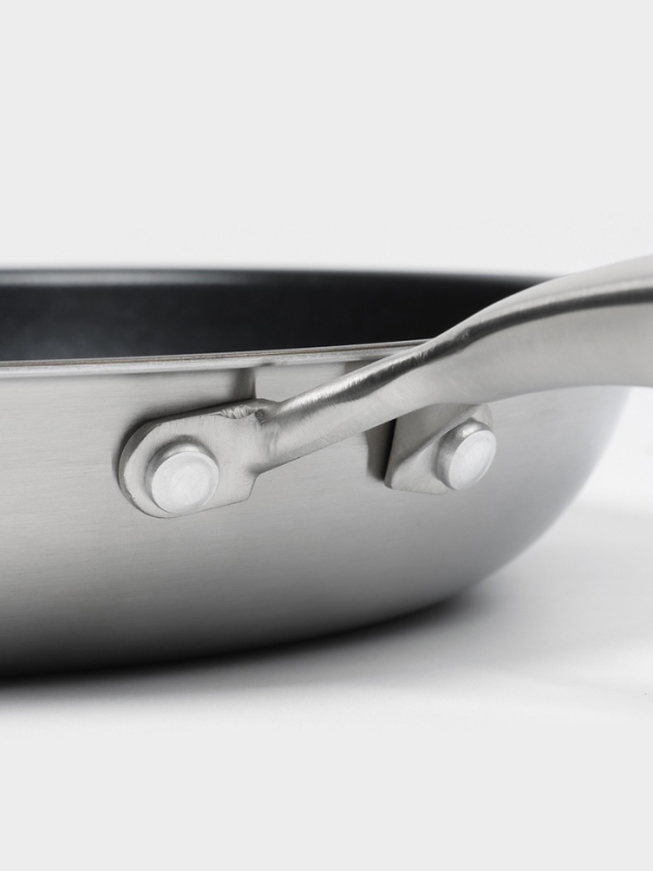 Сковорода 3Ply d=31,5см, h=5,5 см, толщина 2,2 мм, индукция, антипригарное покрытие Сковорода 3Ply d=31,5см, h=5,5 см, толщина 2,2 мм, индукция, антипригарное покрытие