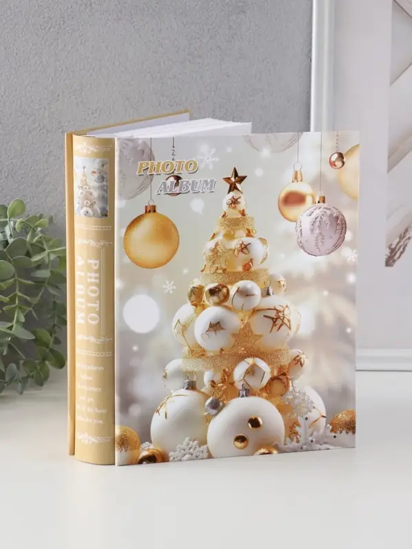 Фотоальбом на 200 фото 10х15 см Фотоальбом на 200 фото 10х15 см "Ёлка из шаров" в коробке тиснение золото 6х20,5х26 см
