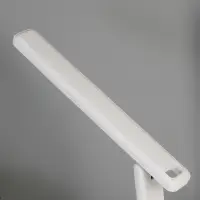 Светильник настольный с подставкой под телефон &laquo;Уно&raquo; 4 Вт LED USB 2700-6500К белый