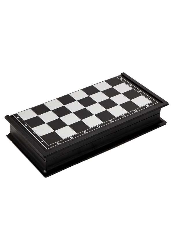 Шахматы 16 х 16  см, король h-2.8 см, d-1.2 см, доска и фигуры пластик Шахматы 16 х 16  см, король h-2.8 см, d-1.2 см, доска и фигуры пластик