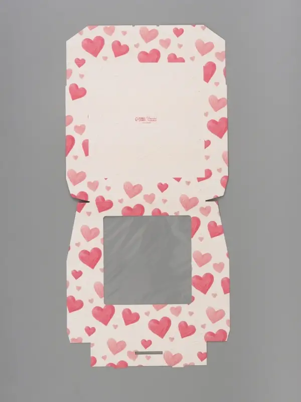 Коробка подарочная с окном &laquo;Воздушные сердца&raquo;, 20&times;20&times;4 см, самосборная