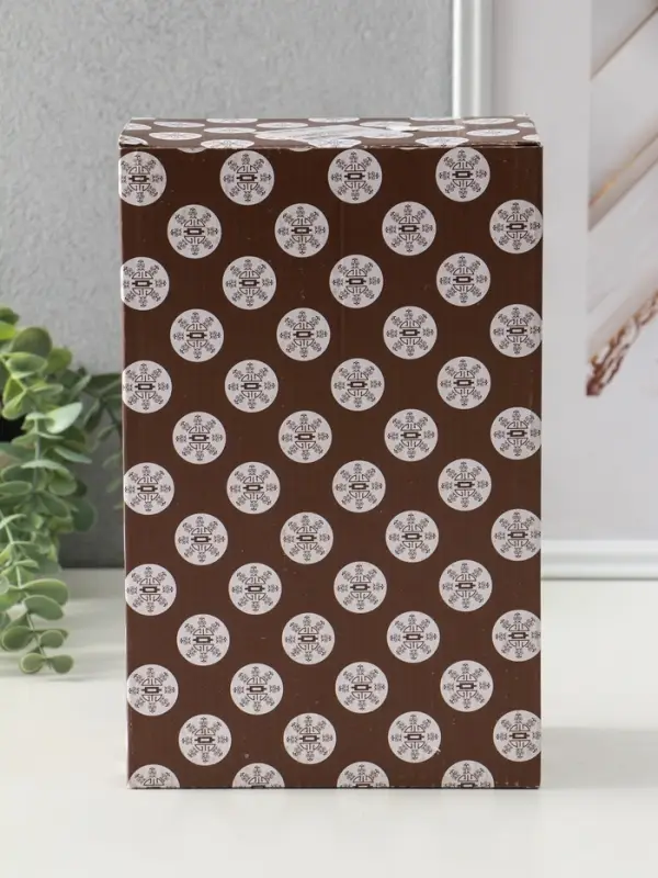 Сувенир полистоун Сувенир полистоун "Кошка в клёшах" чёрно-золотая 7,5х15х25 см