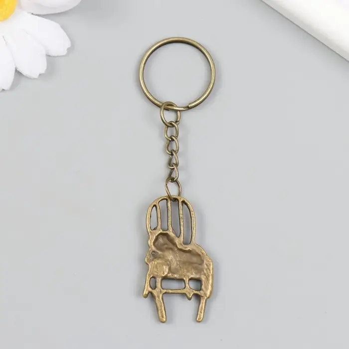 Брелок металл "Кот  на стуле" бронза 2,2х4,1 см