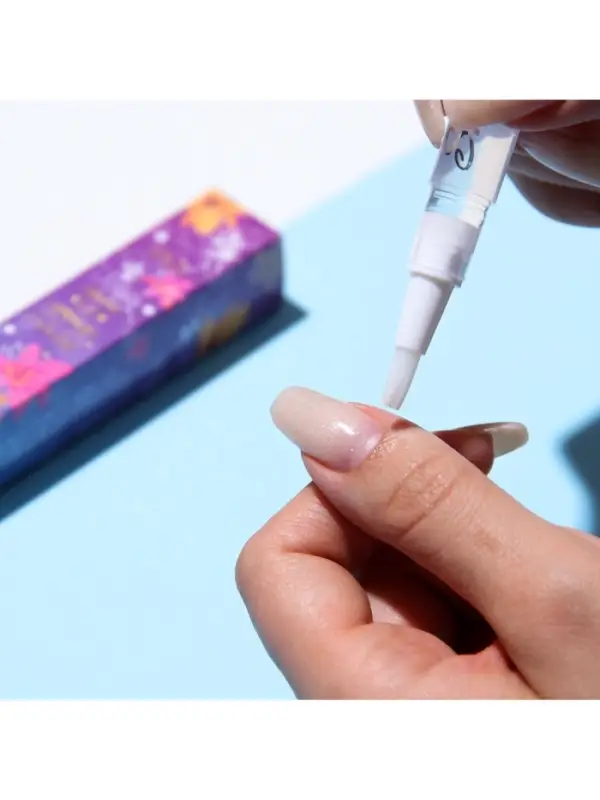 Масло для кутикулы в карандаше &laquo;Лилия&raquo;, 3 мл