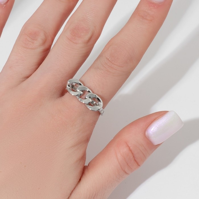 Кольцо «Цепь» три звена, цвет серебро, безразмерное