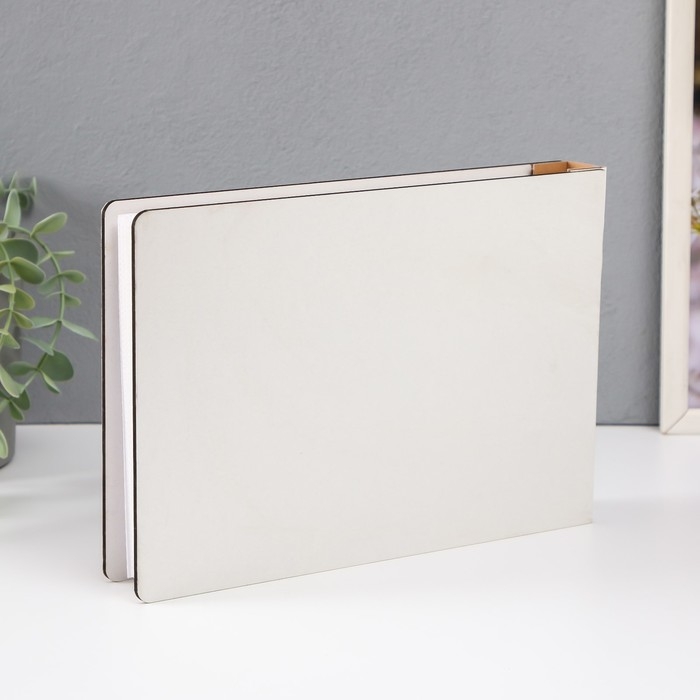 Фотоальбом на 50 фото 15х21 см Фотоальбом на 50 фото 15х21 см "Цветы в винтажной вазе" дерево, в коробке 4х26х18,5 см