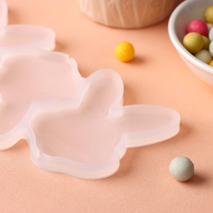 Форма для леденцов Доляна «Заяц», силикон, 13×7,5×0,7 см, 3 ячейки Форма для леденцов Доляна «Заяц», силикон, 13×7,5×0,7 см, 3 ячейки