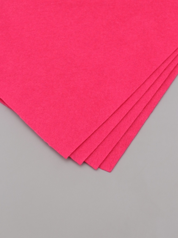 Фетр мягкий 1.5 мм Фетр мягкий 1.5 мм "Ярко-розовый" набор 4 листа 15х20 см