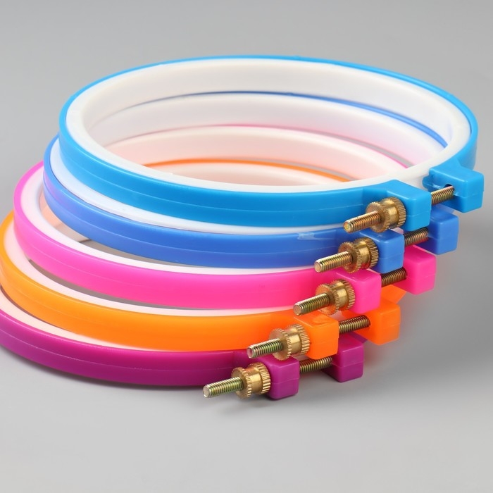 Пяльцы для вышивания, d = 10,5/12,5 см, цвет МИКС