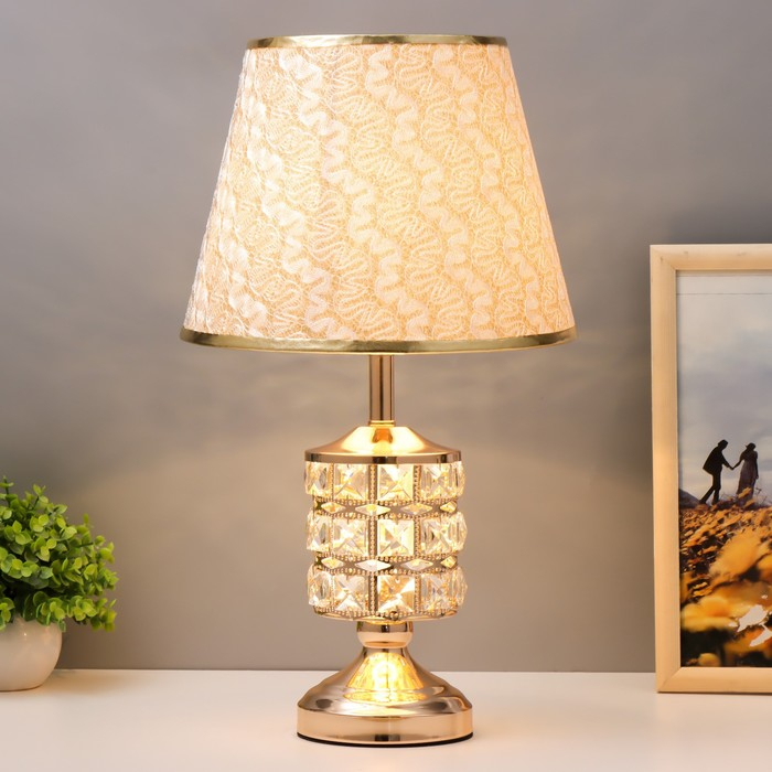Настольная лампа с подсветкой 16680/1 E27 40Вт золото RISALUX Настольная лампа с подсветкой 16680/1 E27 40Вт золото RISALUX