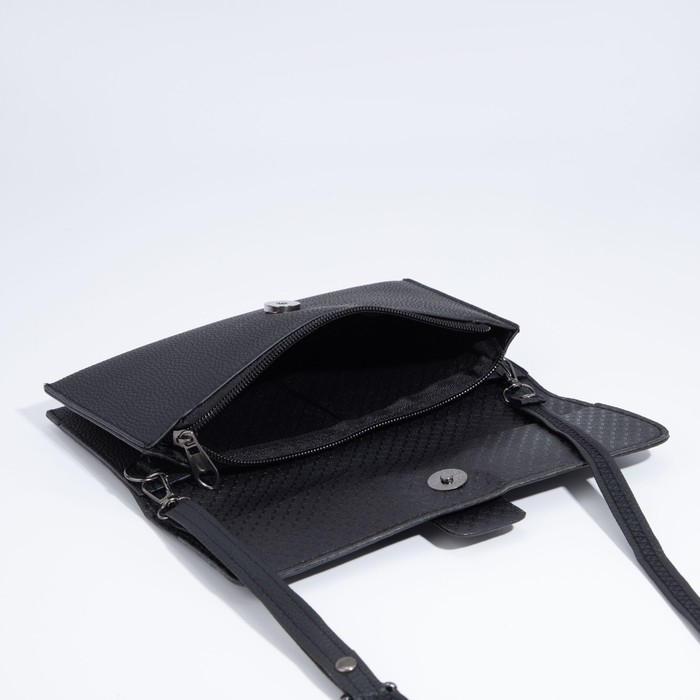 Сумка-клатч на магните, длинный ремень, цвет чёрный Сумка-клатч на магните, длинный ремень, цвет чёрный