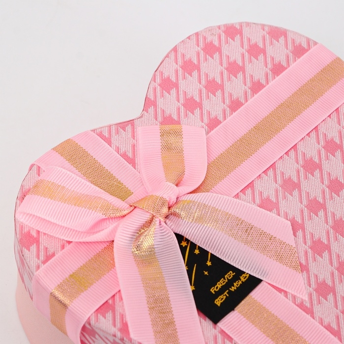 Набор коробок 3 в 1 Сердца 22*20*9/19*17*7,5/16*13,5*6 см Набор коробок 3 в 1 Сердца 22*20*9/19*17*7,5/16*13,5*6 см