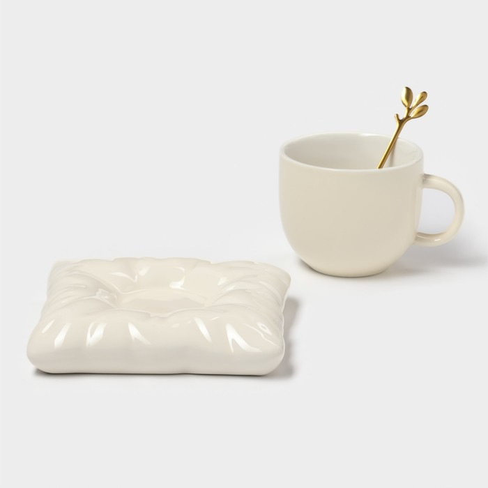 Чайная пара керамическая с ложкой «Зефирка», 2 предмета: чашка 250 мл, блюдце d=13 см, цвет бежевый Чайная пара керамическая с ложкой «Зефирка», 2 предмета: чашка 250 мл, блюдце d=13 см, цвет бежевый