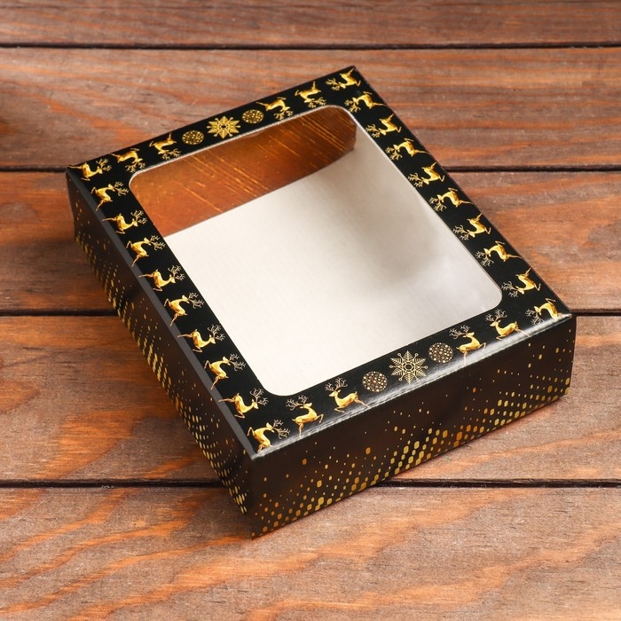 Новый год. Подарочная коробка складная, новогодняя Новый год. Подарочная коробка складная, новогодняя "Олени", 18 х 15 х 5 см.