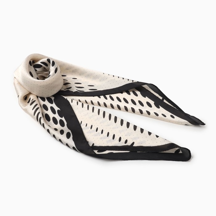 Платок женский MINAKU р-р 70*70 см, цв. черный Платок женский MINAKU р-р 70*70 см, цв. черный