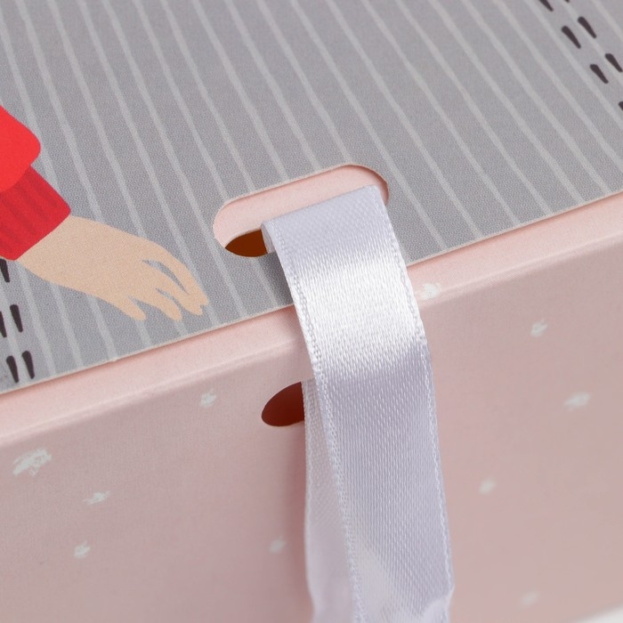 Коробка подарочная новогодняя складная «Подружки», 31 х 24.5 х 8 см, Новый год Коробка подарочная новогодняя складная «Подружки», 31 х 24.5 х 8 см, Новый год