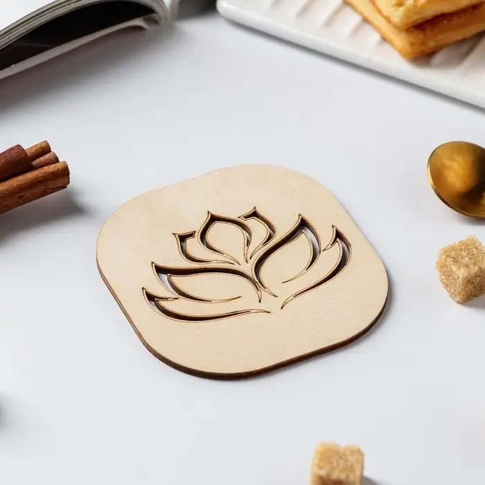 Подставка деревянная под горячее «Священный лотос», 9×8,6 см Подставка деревянная под горячее «Священный лотос», 9×8,6 см