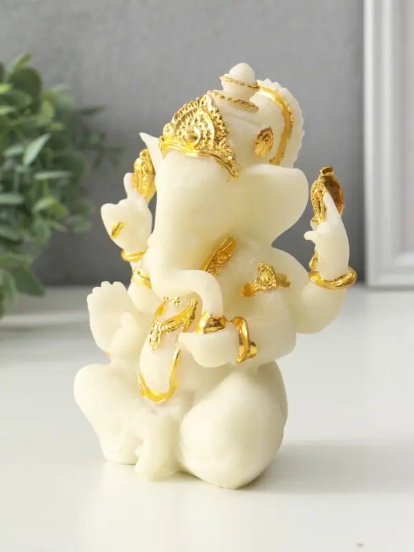 Сувенир песчаник "Ганеша - мудрость и благополучие" белый с золотом 8х13х18,5 см