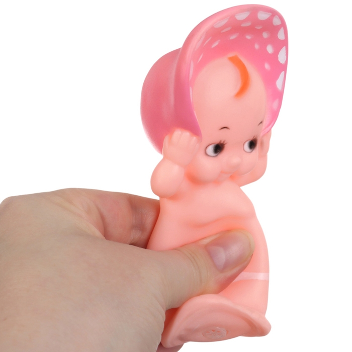 Резиновая игрушка для ванны «Девочка в шляпе», 12,5, с пищалкой, Крошка Я Резиновая игрушка для ванны «Девочка в шляпе», 12,5, с пищалкой, Крошка Я