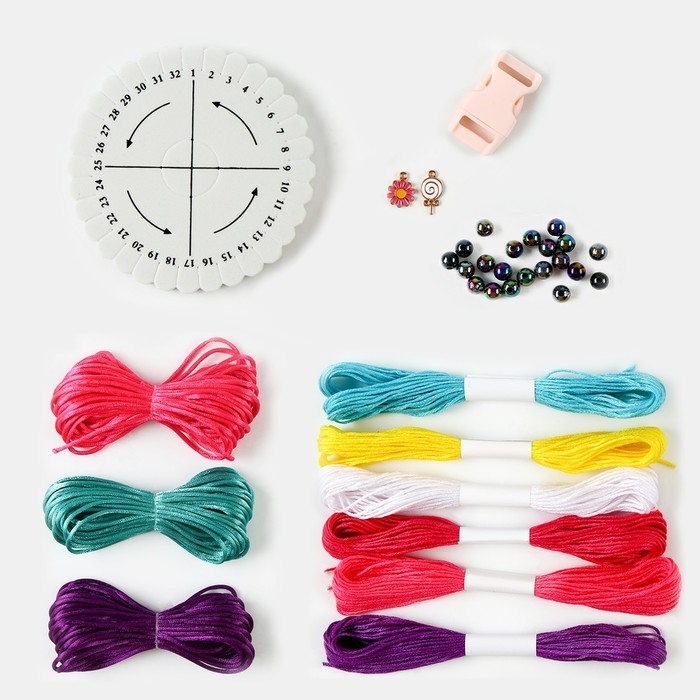 Набор для творчества «Плетём браслет» Набор для творчества «Плетём браслет»