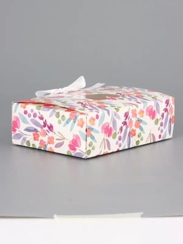 Подарочная коробка сборная с окном «Розовые цветы», 16.5×11, 5×5 см