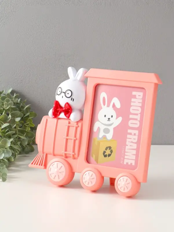 Фоторамка пластик 13х18 см "Зайка в поезде" розовый 3х27,5х24,8 см