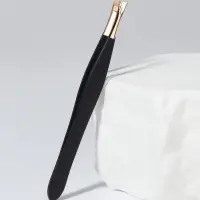 Пинцет скошенный, узкий, 8.5 см, цвет чёрный, золотистый