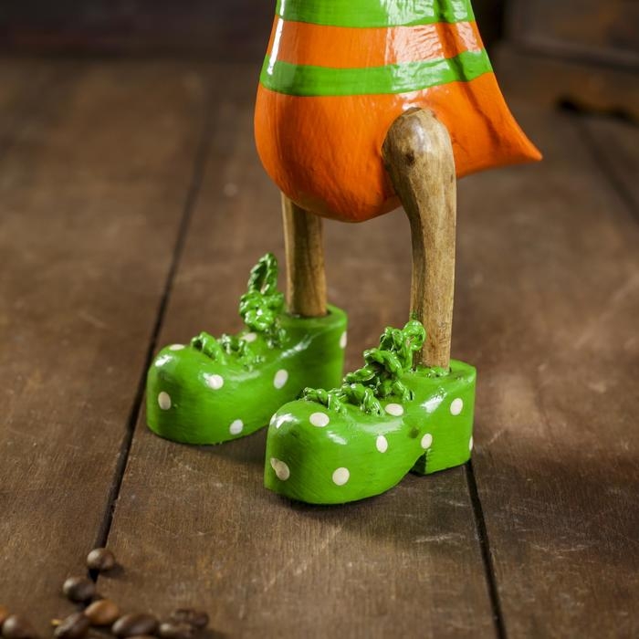 Сувенир Сувенир "Утка в оранжево-зеленом костюме" дерево 13х9х27 см