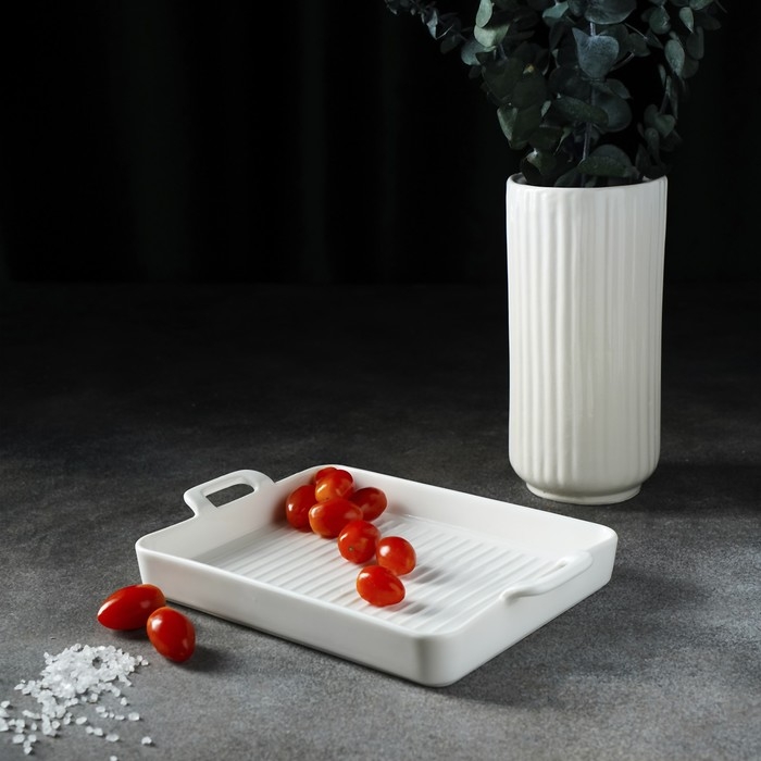 Блюдо фарфоровое для запекания Magistro «Гриль Бланш», 600 мл, 25,3×17,8×3 см, цвет белый