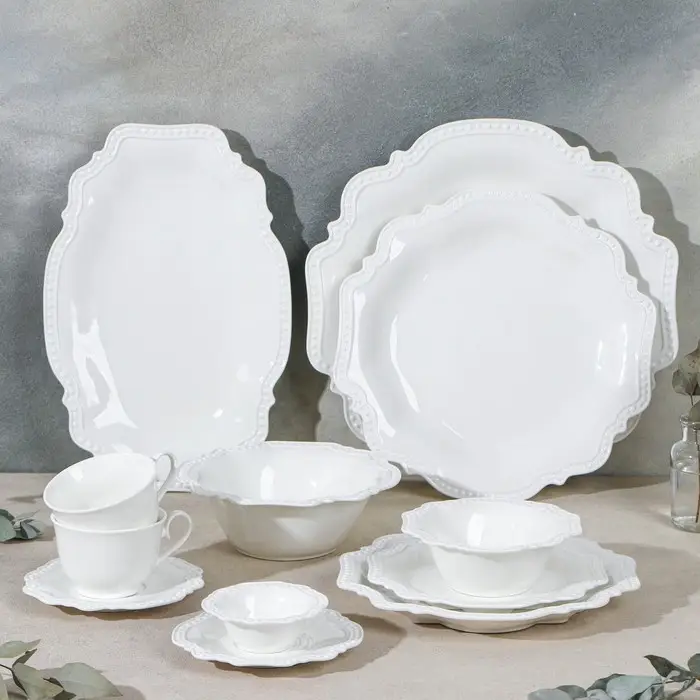 Блюдце фарфоровое Magistro «Сюита», d=15.6 см, цвет белый Блюдце фарфоровое Magistro «Сюита», d=15.6 см, цвет белый