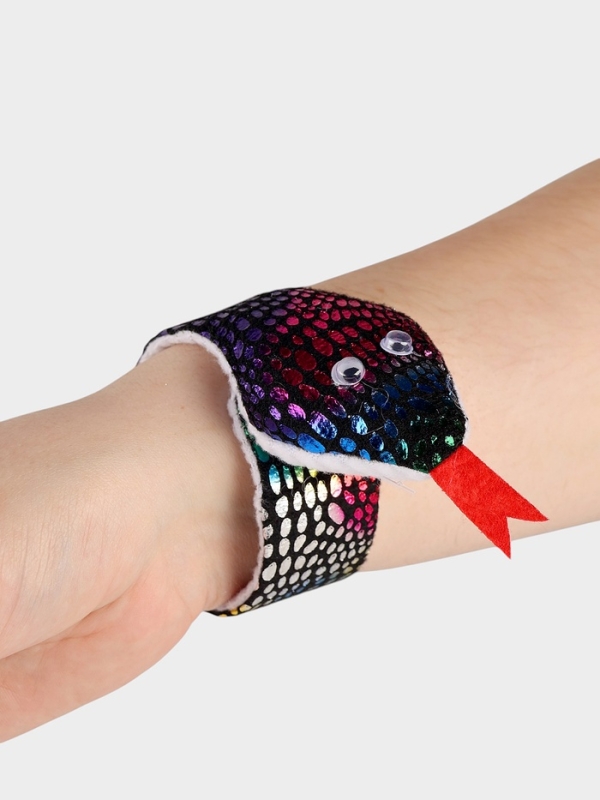 Карнавальный браслет  Карнавальный браслет "Змейка", цвета МИКС