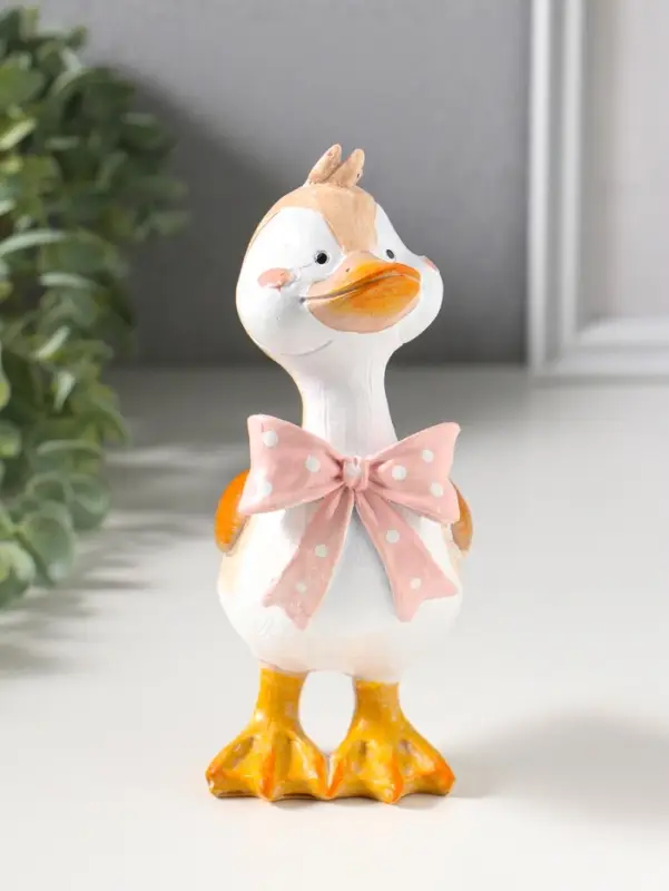 Сувенир полистоун "Утёнок в розовом бантике в горошек" 9,5х6,5х17 см