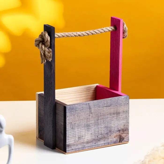 Кашпо деревянное, 15×12×8.5(25) см  Кашпо деревянное, 15×12×8.5(25) см "Пауль и Любовь. Диалог, Стиль", двухцветное