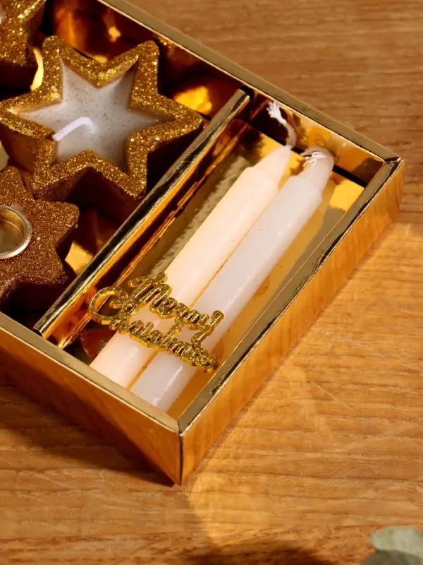 Набор свечей Набор свечей "Новогодние свечи и подсвечники" 4 шт 15х10х2,7 см