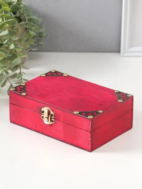 Шкатулка для украшений &laquo;Сундучок. Яснорада&raquo;, дерево, с заклёпками, 18&times;11.5&times;6 см