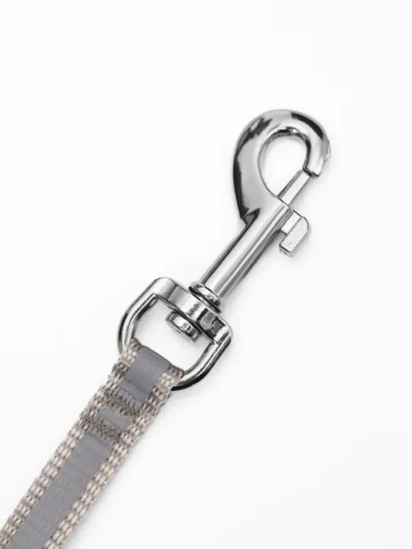 Рулетка &laquo;Пижон&raquo;, 4 м, до 15 кг, трос, светоотражающая, прорезиненная ручка, серая