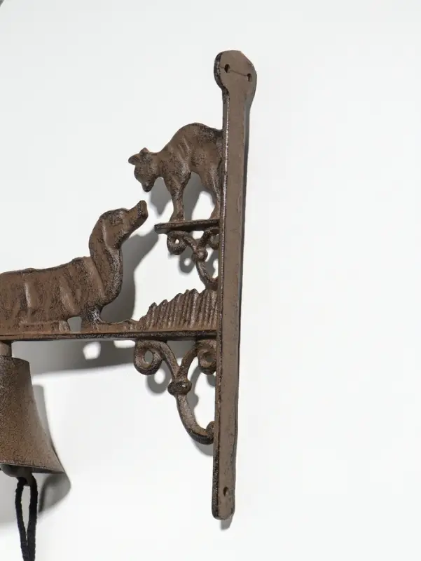 Колокол сувенирный чугун "Такса и кот" 28х25х10,5 см