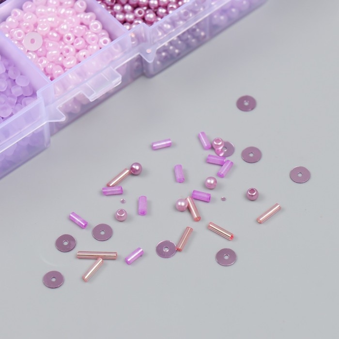 Бисер стекло 8/0, 12/0 в шкатулке  Бисер стекло 8/0, 12/0 в шкатулке "Сиреневый" бусины, стеклярус и пайетки 13х6,5х2,3 см