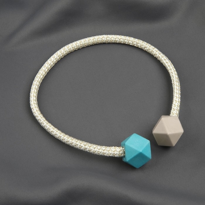 Подхват для штор «Камушки», d = 3 × 46 см, цвет тёмно-бирюзовый/песочный Подхват для штор «Камушки», d = 3 × 46 см, цвет тёмно-бирюзовый/песочный