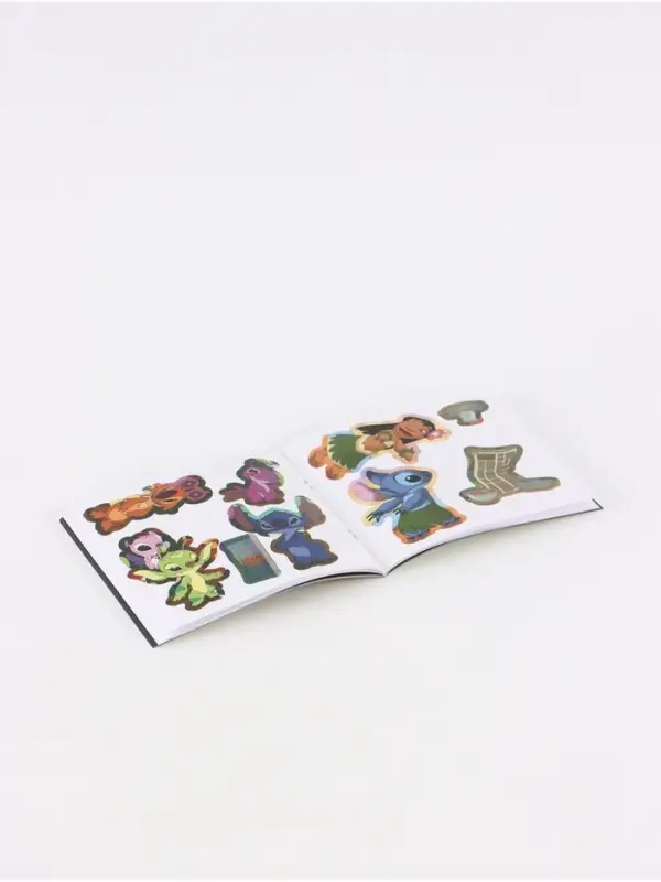 Набор книг "Мир Стича", 3 книги + ручка