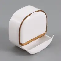 Мыльница настенная со сливом 11&times;11 см, белая