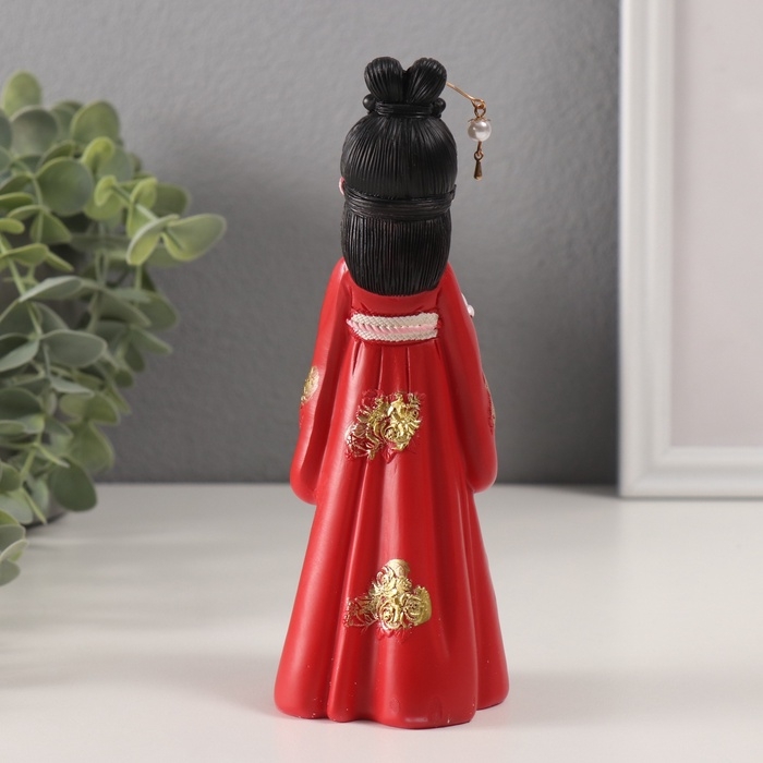 Сувенир полистоун  Сувенир полистоун "Девочка в кимоно" красный 5,2х6х18 см