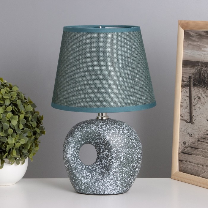 Лампа настольная Лампа настольная "Инес" 1х40Вт Е14 серый 20х20х30см