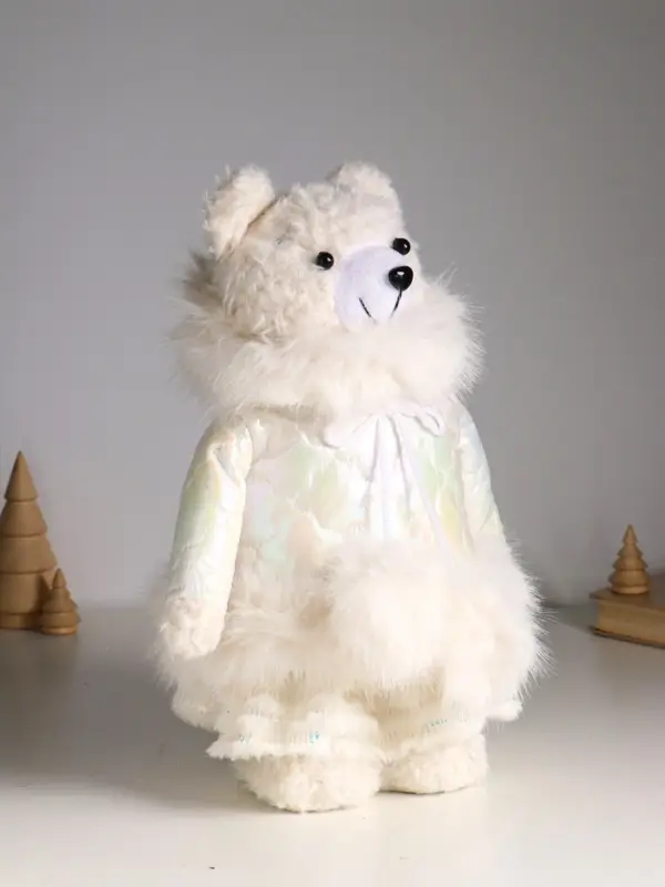 Кукла интерьерная "Медведица в белом пуховике" раздвижная 37-65 см 23х16х37 см