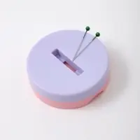 Игольница магнитная с ножом для ниток, d=7 см, розовая