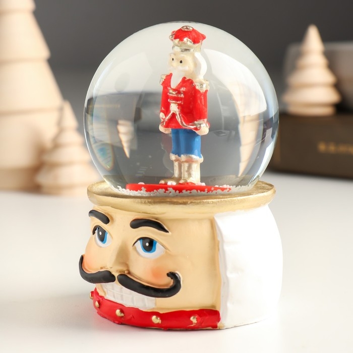 Сувенир полистоун водяной шар Сувенир полистоун водяной шар "Щелкунчик" 7,2х7х9,5 см