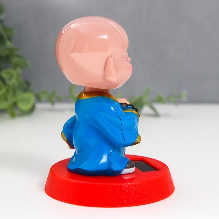 Маятник пластик от солнечной батареи Маятник пластик от солнечной батареи "Будда с чётками" 8х8х9 см