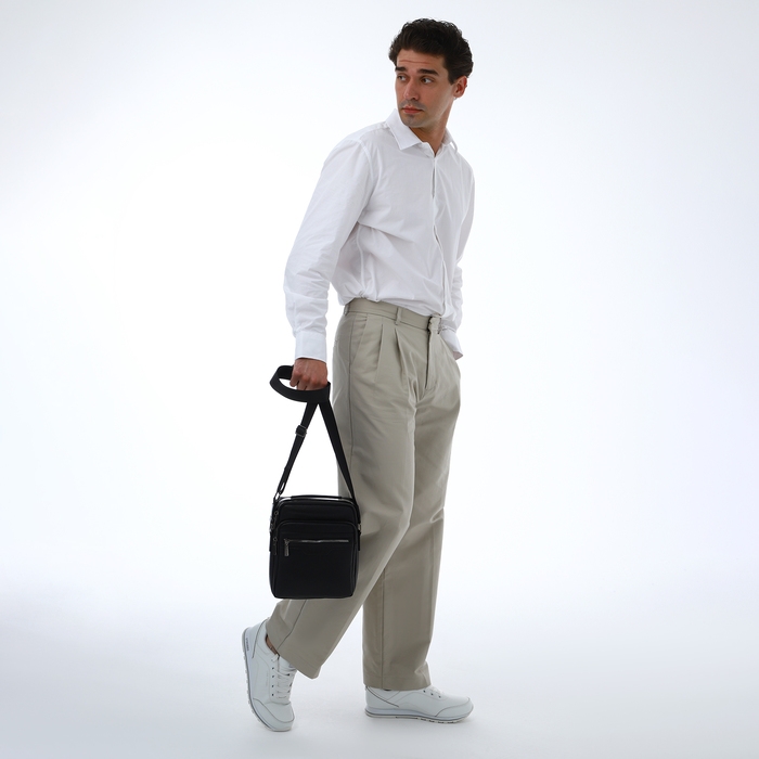 Сумка мужская через плечо TEXTURA, 3 наружных кармана, цвет чёрный Сумка мужская через плечо TEXTURA, 3 наружных кармана, цвет чёрный