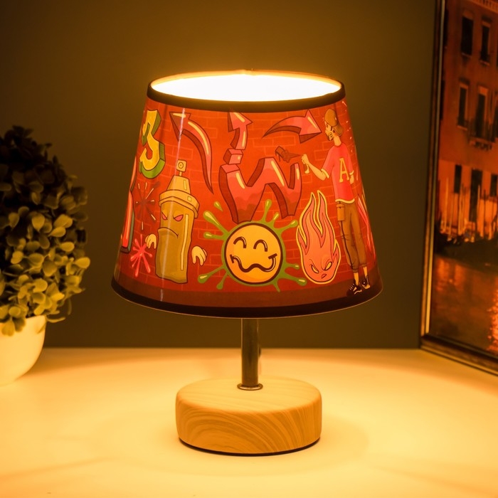 Настольная лампа Настольная лампа "Граффити" Е14 15Вт 20х20х27 см RISALUX