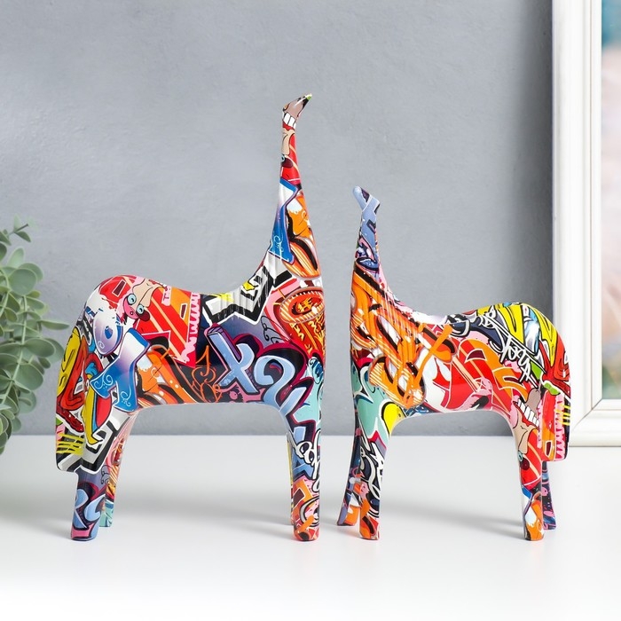 Сувенир полистоун Сувенир полистоун "Кони" граффити набор 2 шт 14х5х21,5; 6х16,3х26,5 см